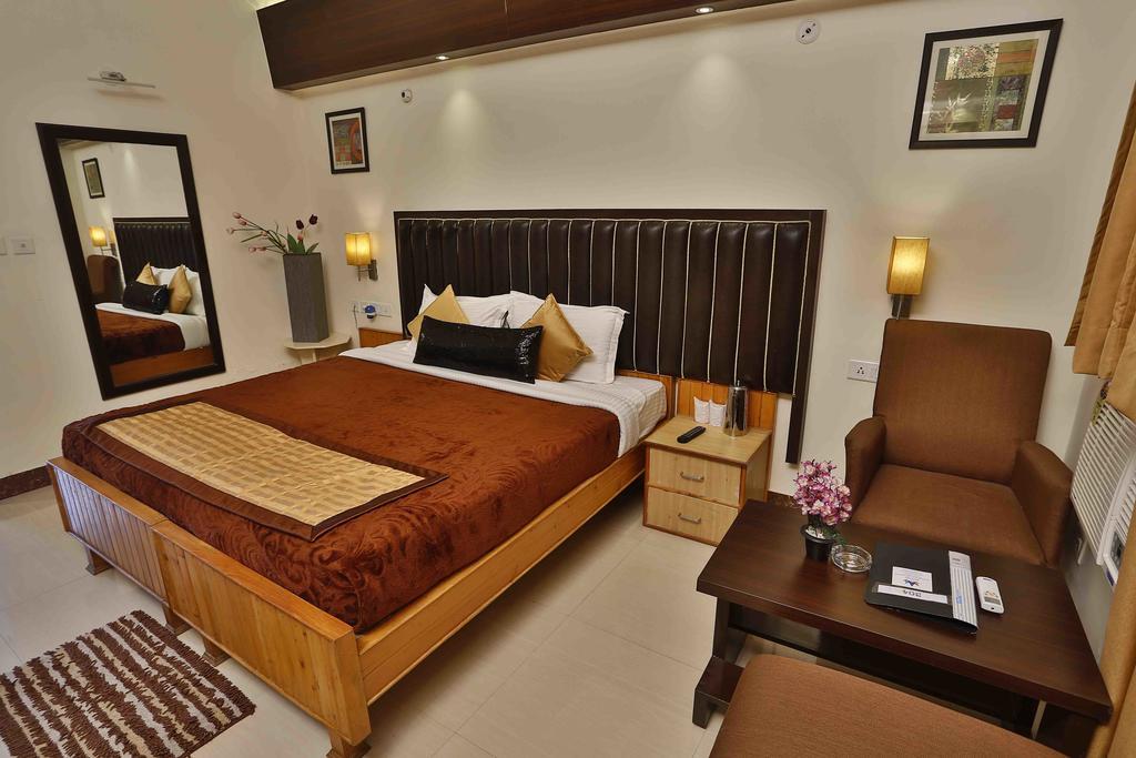 Harshikhar Hotel Бхімтал Екстер'єр фото